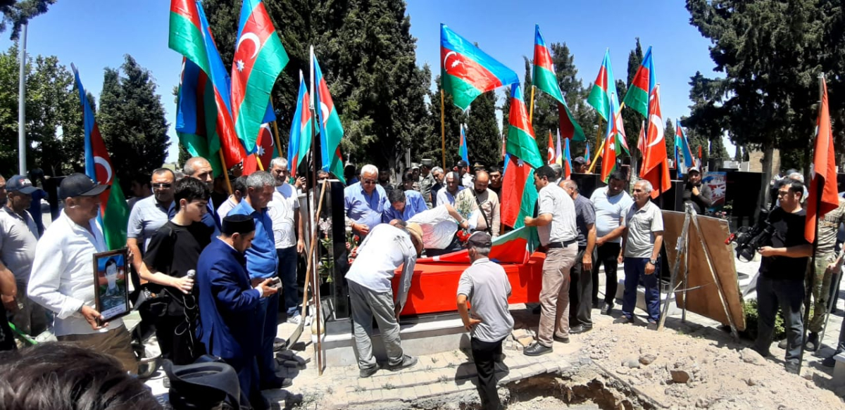 Daha 3 şəhidimiz 30 ildən sonra dəfn edildi - FOTOLAR