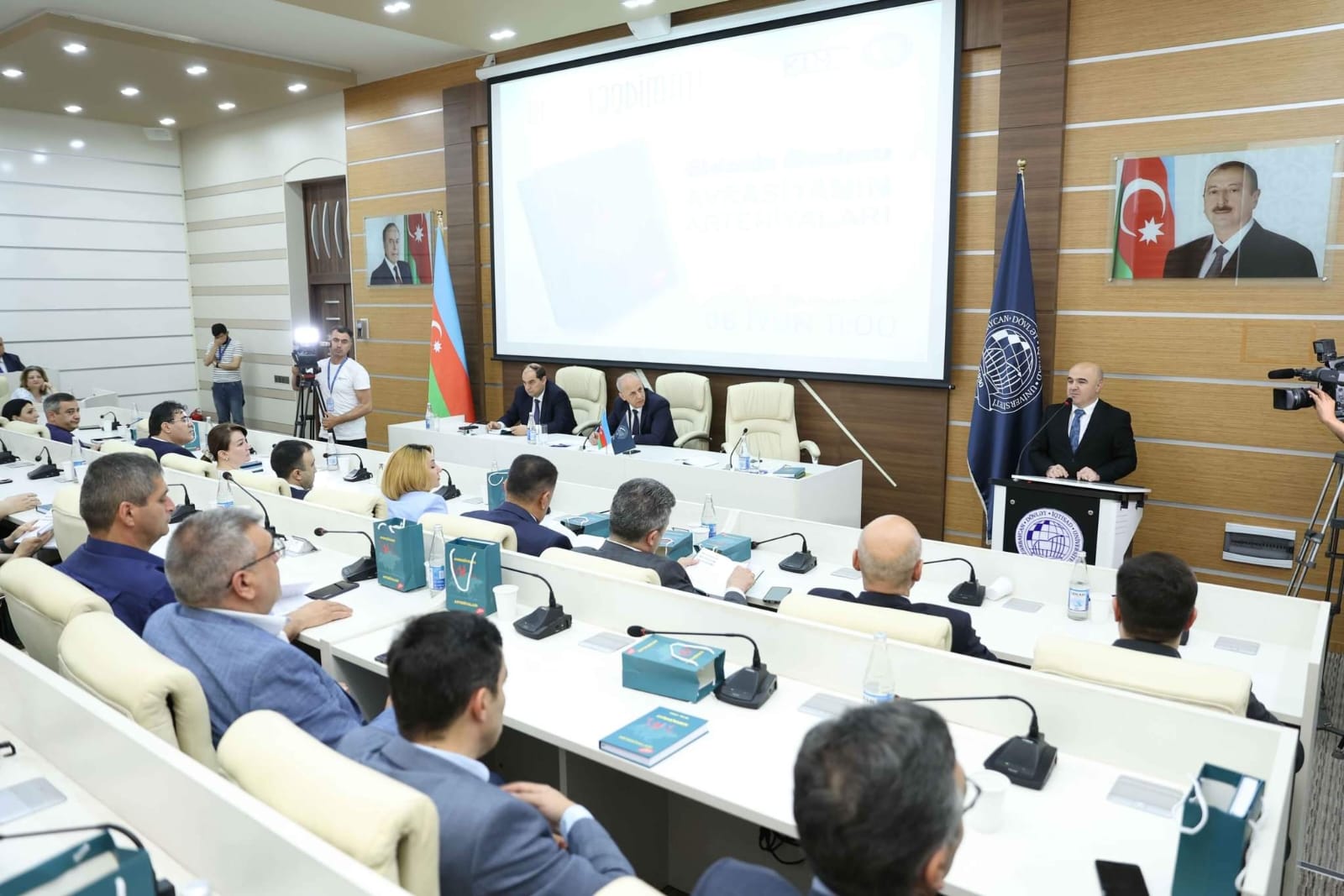 “Avrasiyasnın Arteriyaları” kitabı təqdim edildi - FOTO