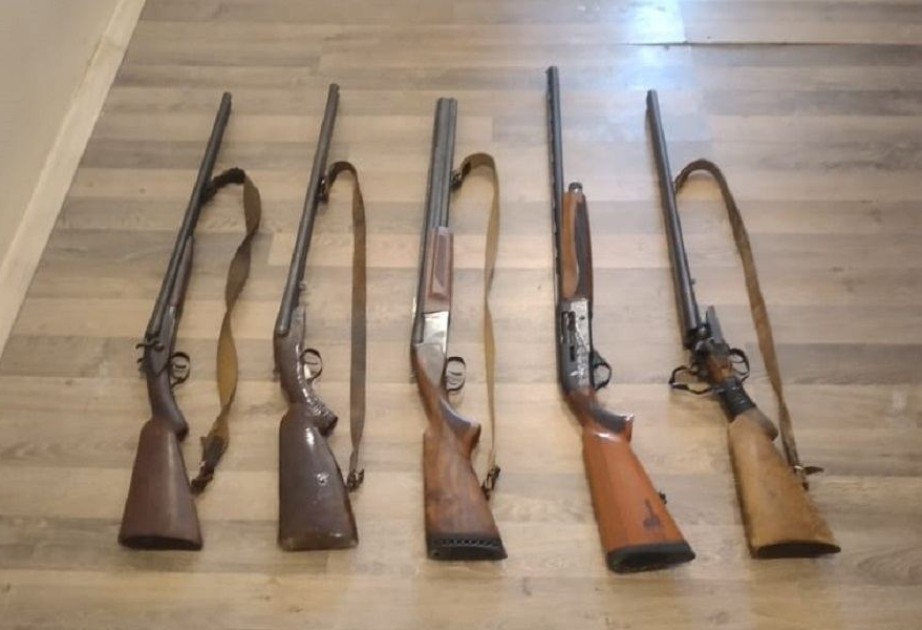 Polis 1 avtomat, 2 tapança və 2 tüfəng təhvil götürdü