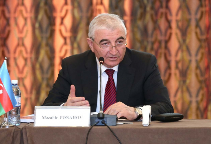 Məzahir Pənahov Macarıstana gedir