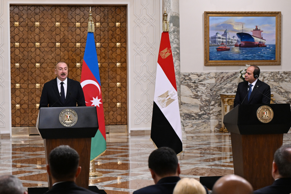 Prezidentlər mətbuata bəyanatla çıxış ediblər