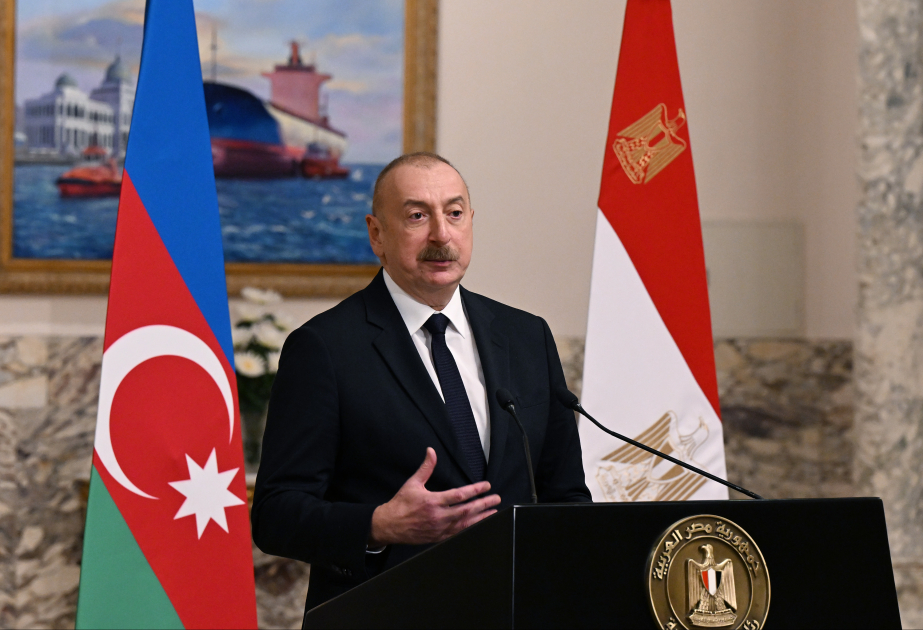 Prezident delimitasiyadan danışdı 