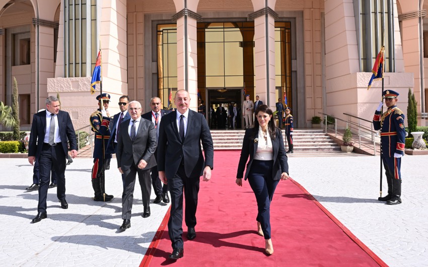 İlham Əliyevin Misirə səfəri başa çatdı 