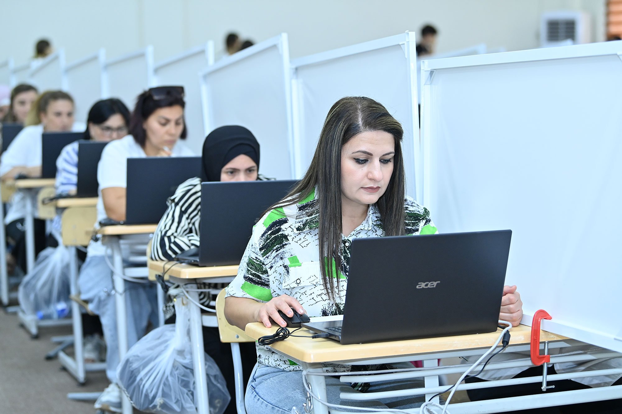Müəllimlərin yarısından çoxu təkrar sertifikasiyadan KƏSİLDİ