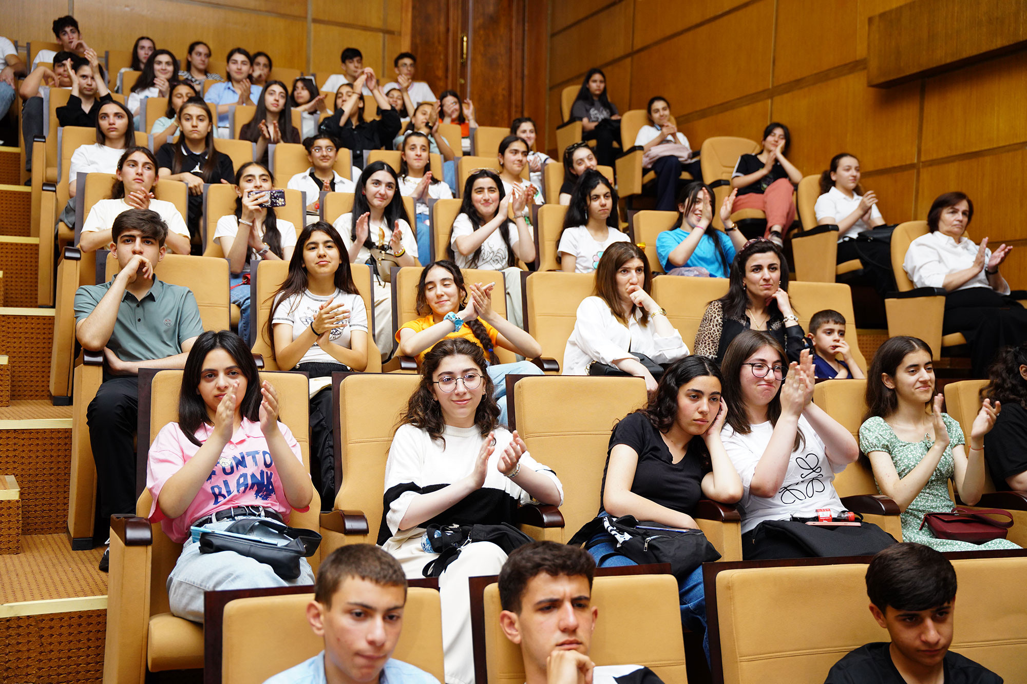 “Məktəblilər üçün teatr pedaqogikası” layihəsi həyata keçirilib - FOTO