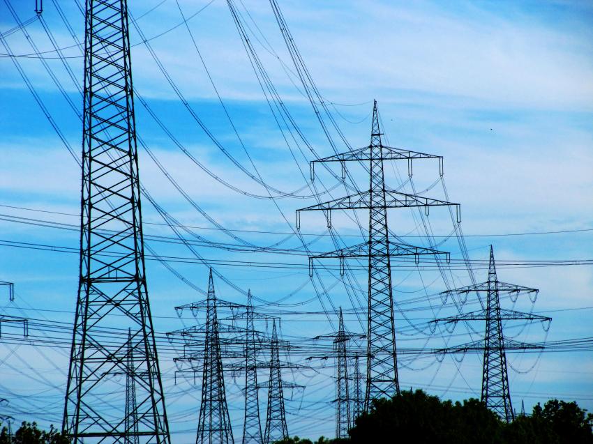 Elektrik qurğularının istismarında təhlükəsizlik qaydaları təsdiqləndi