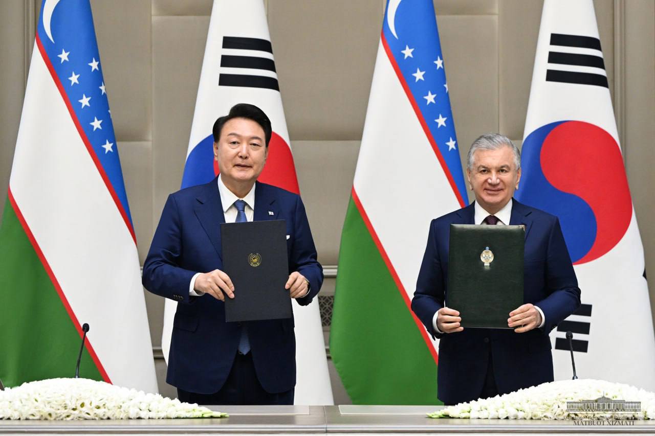 Özbəkistan və Koreya liderləri 18 sənəd İMZALAYIBLAR