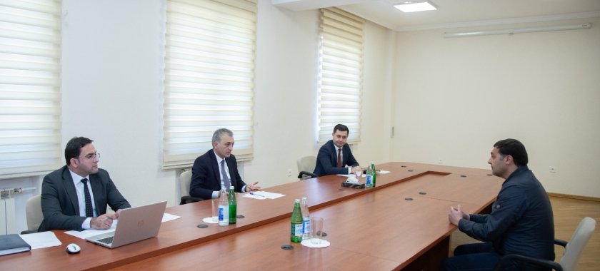Elmin Rəhmanov Ucarda vətəndaşlarla görüşüb