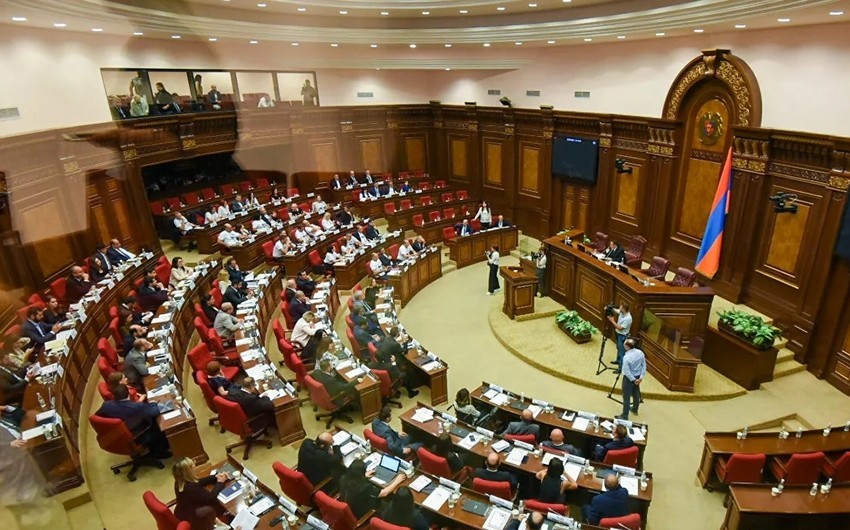 Hakimiyyətyönlü deputatlar Ermənistan parlamentinin növbədənkənar iclasını boykot etdilər - SƏBƏB