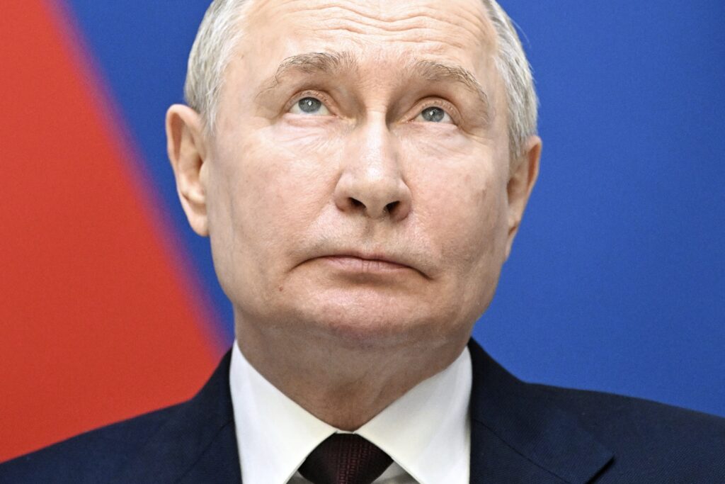 Putin qohumuna yüksək vəzifə verdi 