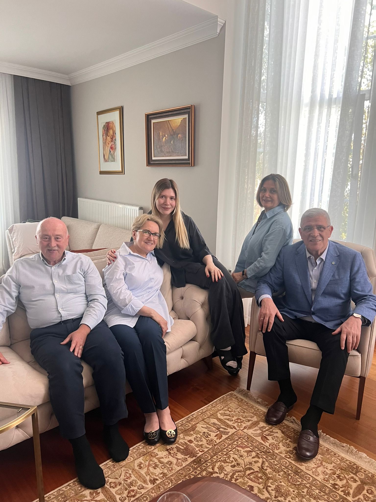 Müsavat Dervişoğlu Akşenerin evində - FOTOLAR