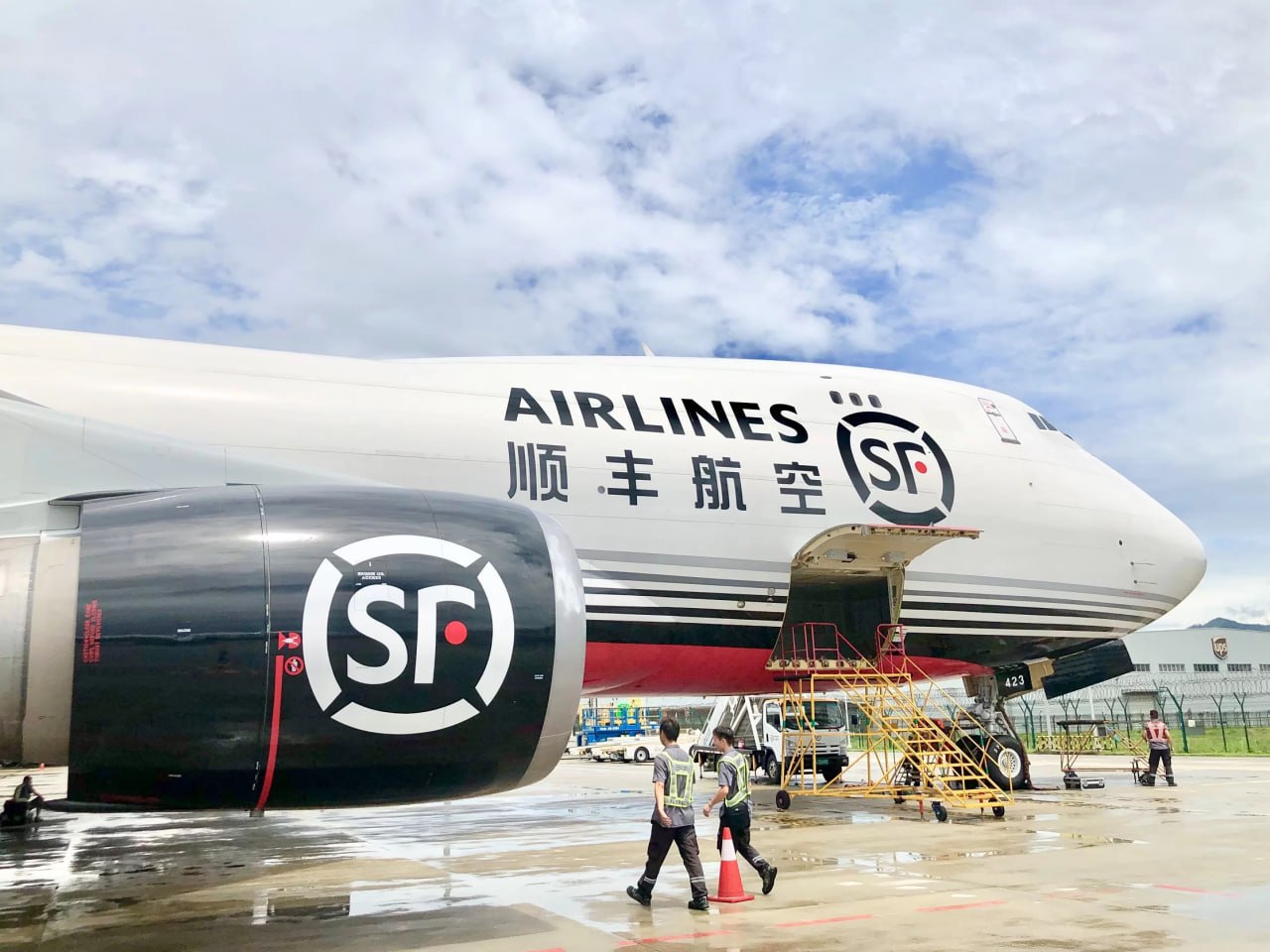 Çinin Uyğur muxtariyyəti ilə Gürcüstan arasında aviadaşımalar aparılacaq