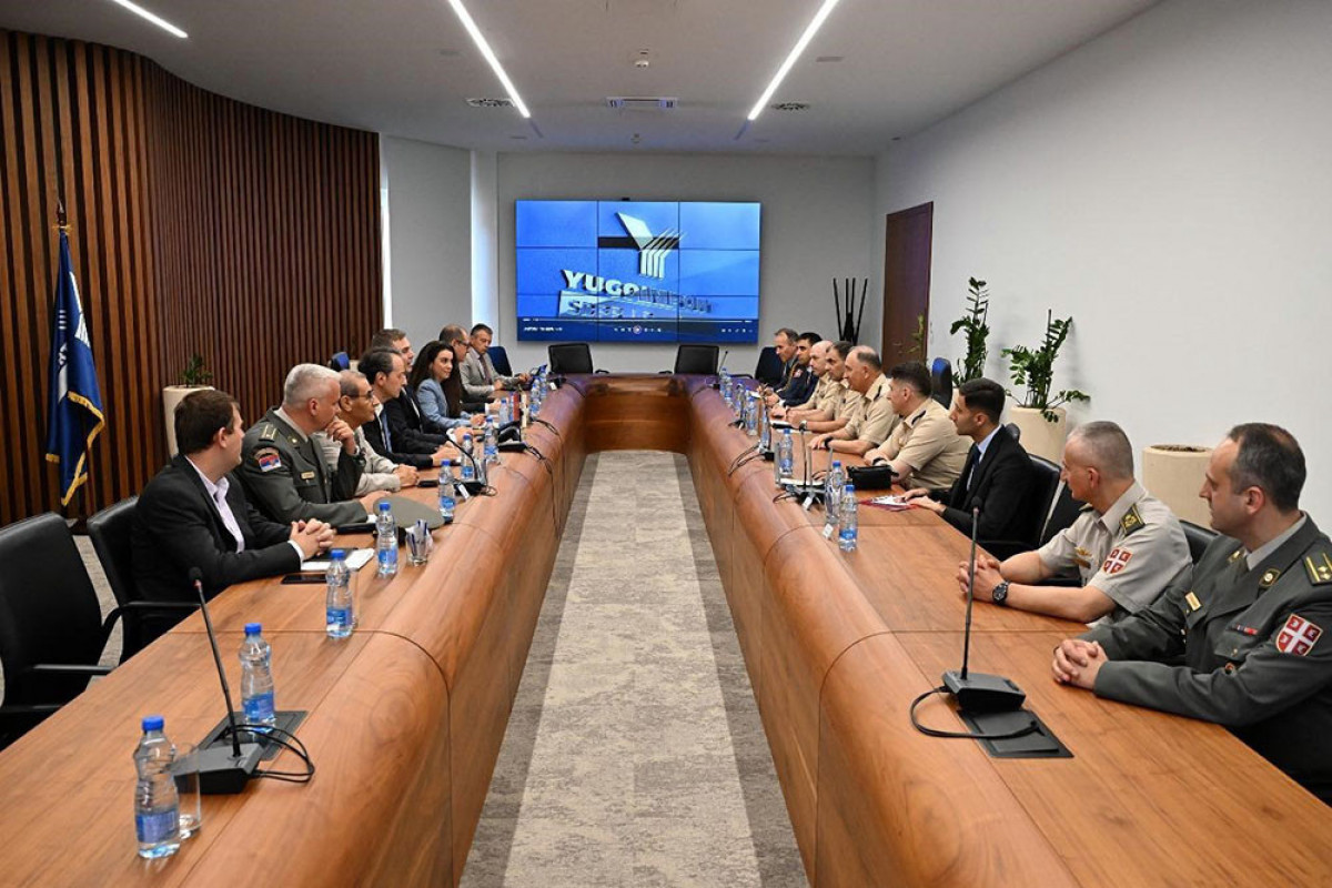 Kərim Vəliyev Serbiyada döyüş sistemləri zavodunda olub