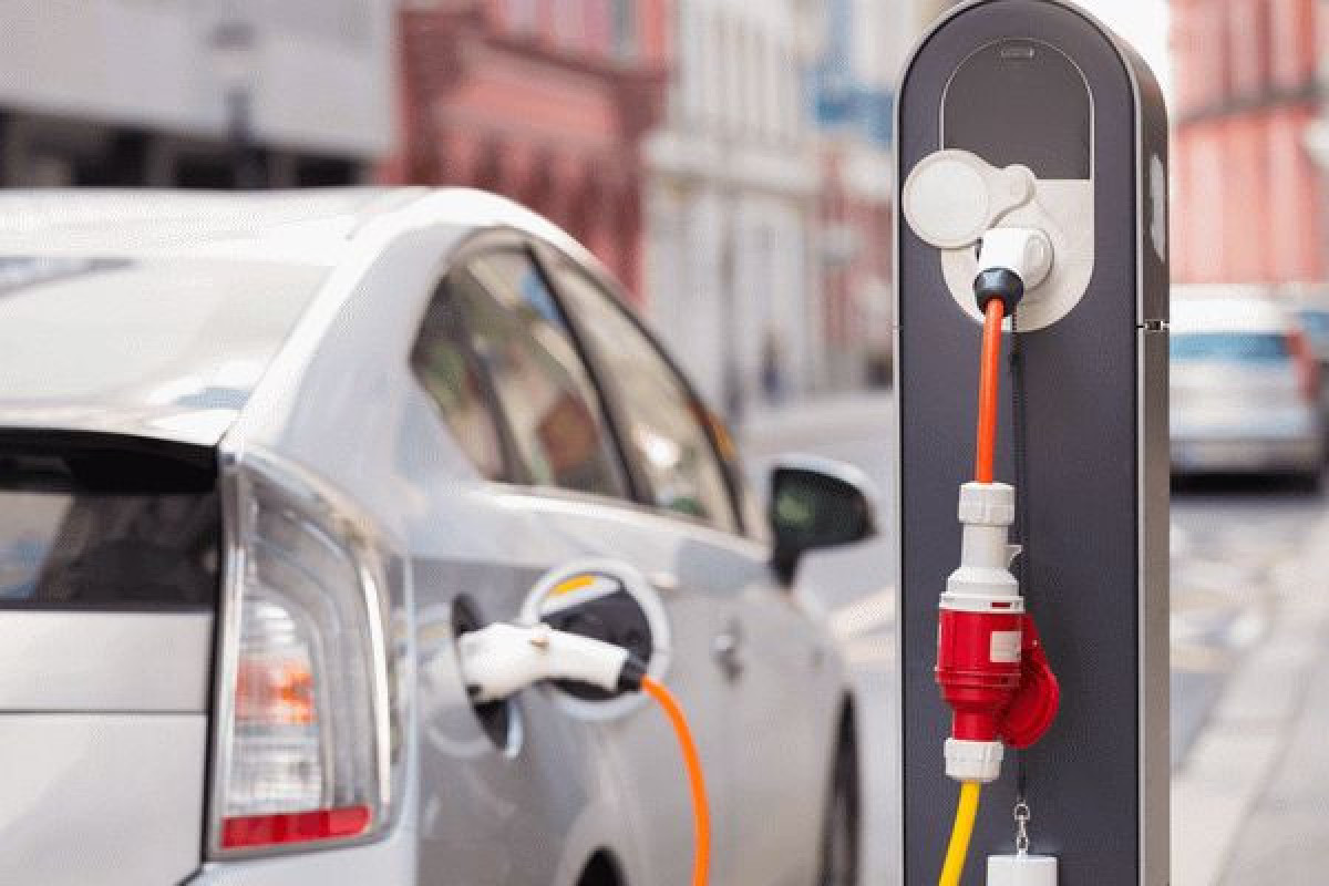 Elektrik mühərrikli avtomobillər üçün enerji doldurma məqsədilə parklanma yerlərinə dair nişan müəyyənləşir