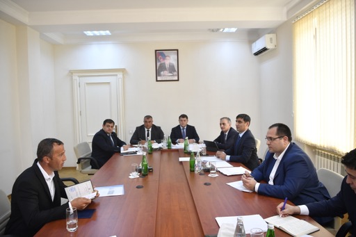 Məcnun Məmmədov Astarada vətəndaşları qəbul edib, fermerlərlə görüşüb