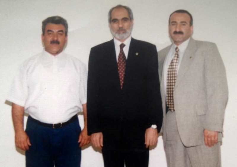 Bir şəklin tarixçəsi: Elçibəyin sürücüsü və mühafizəçisi ilə son FOTOSU