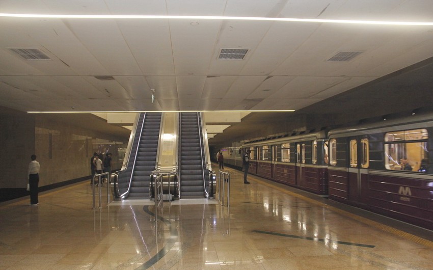 Metroda qatarların hərəkət qrafiki dəyişdirilir