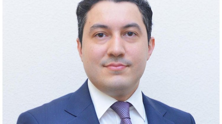 Ədliyyə naziri özünə yeni müşavir təyin etdi