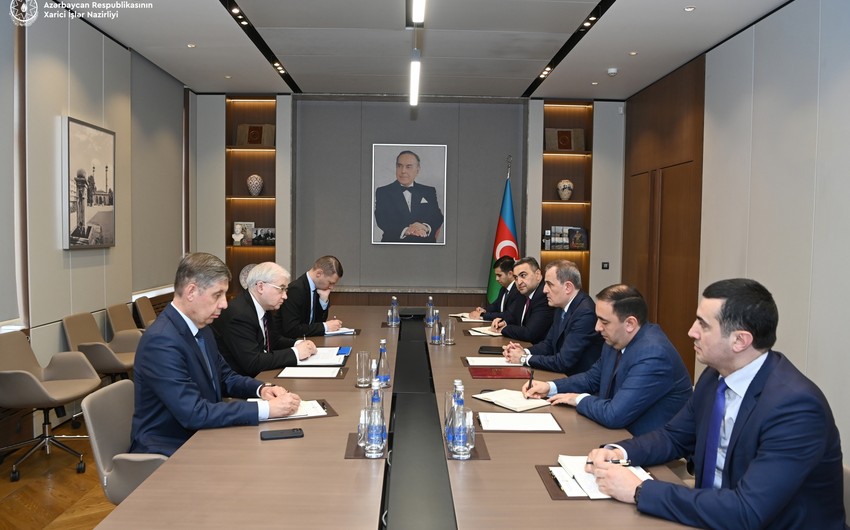 Ceyhun Bayramov Xovayevlə regionu müzakirə etdi