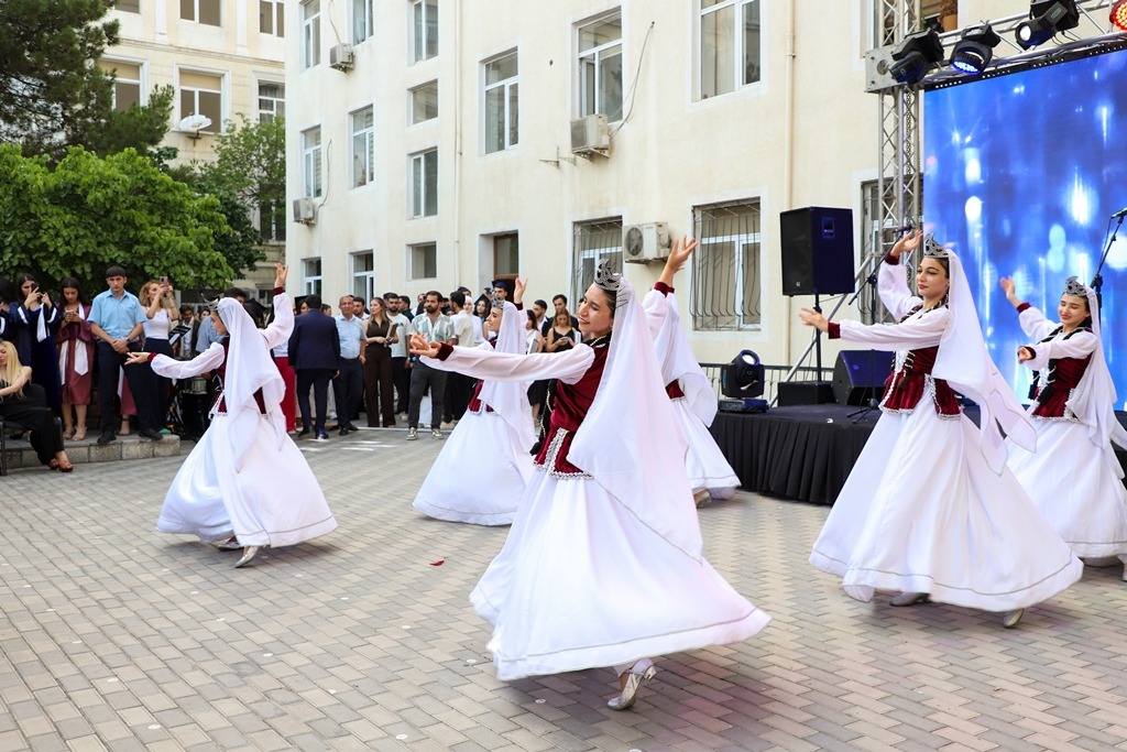ADU-da təntənəli “Məzun günü” - FOTOLAR