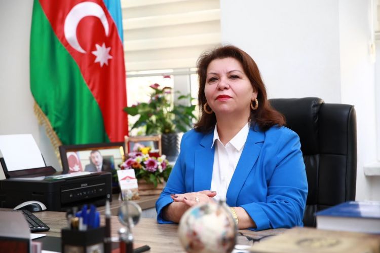 “Bir parça daş vətəndir...”