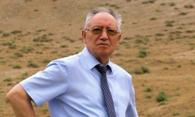 Valehlikdən aliliyə...