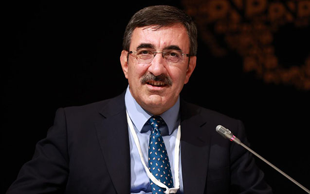 Türkiyənin vitse-prezidenti Azərbaycana gəldi 
