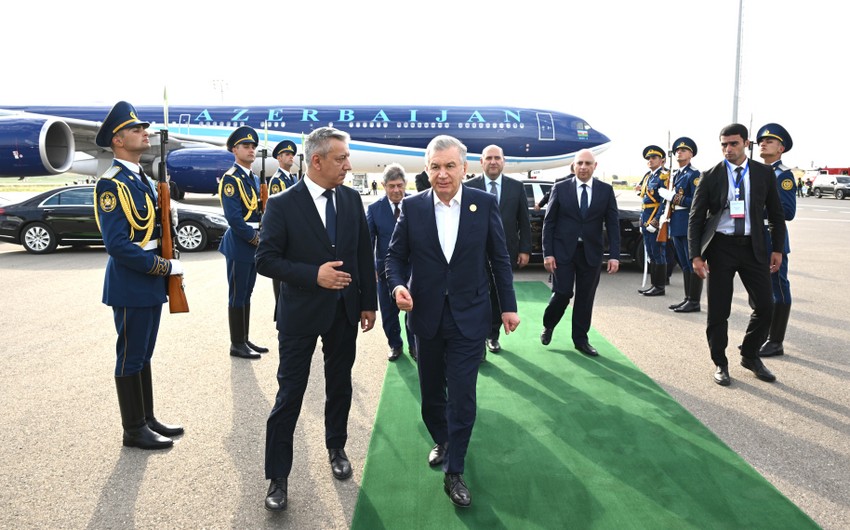 Mirziyoyev Füzulidən ölkəsinə yola düşdü 