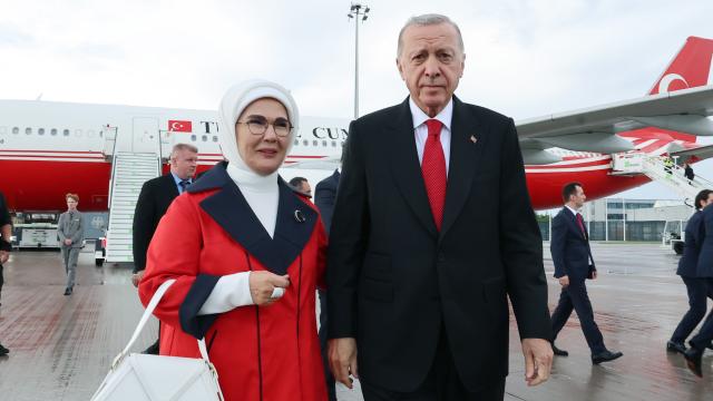 Ərdoğan xanımı ilə Berlinə getdi