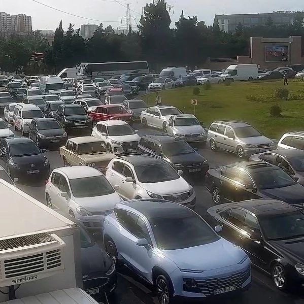 Bakının tıxaclı YOLLARI 