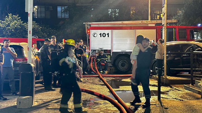 Bakıda yanğın - 24-ü uşaq olmaqla 60 nəfər təxliyə olunub