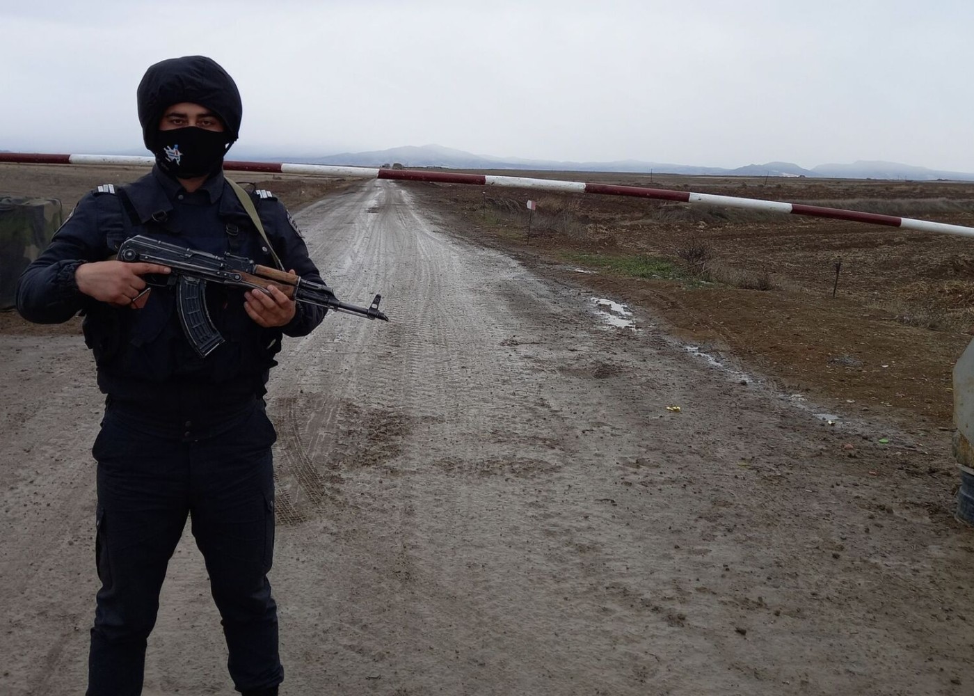 Azad edilmiş ərazilərə icazəsiz keçmək istəyən 4 nəfər TUTULDU