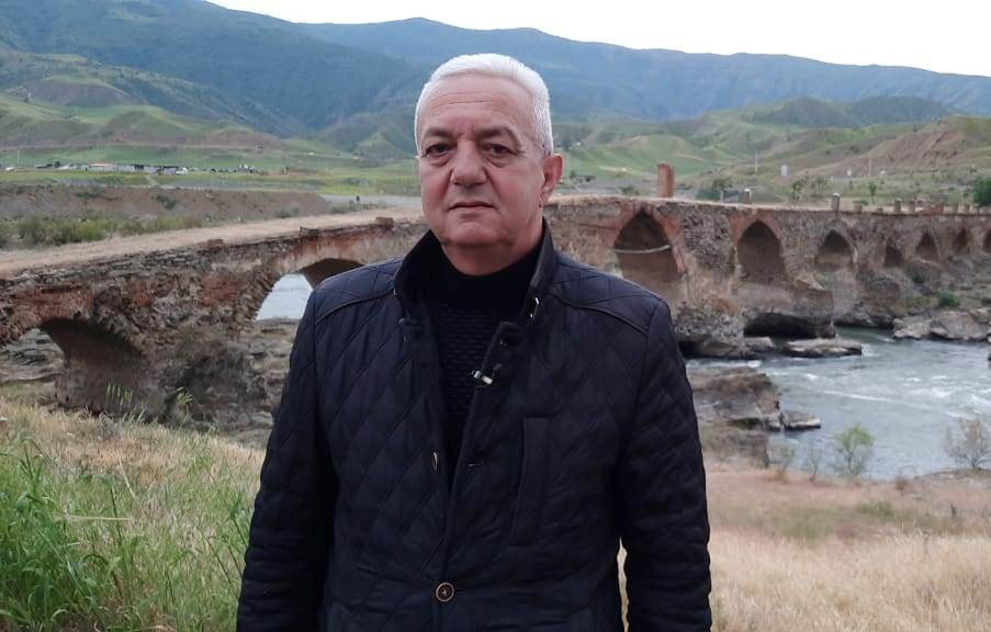 Əməkdar jurnalistin oğluna kapitan rütbəsi verildi - FOTO