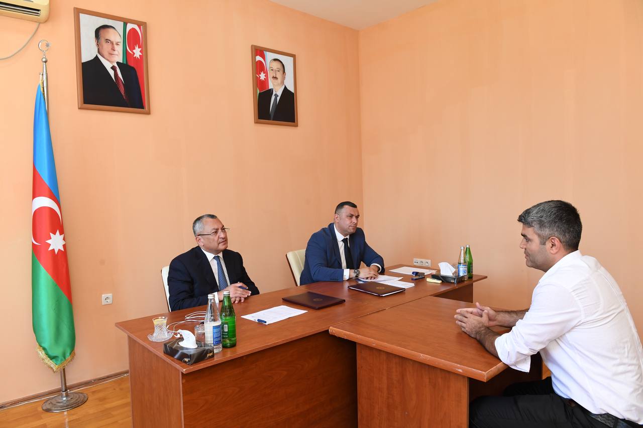 Komitə sədri Biləsuvarda vətəndaşları qəbul edib - FOTOLAR 
