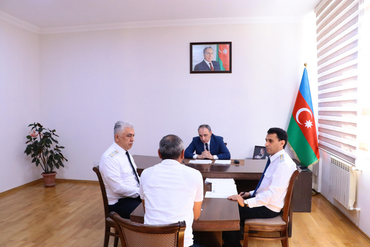 Baş prokuror Qusarda vətəndaşları qəbul edib