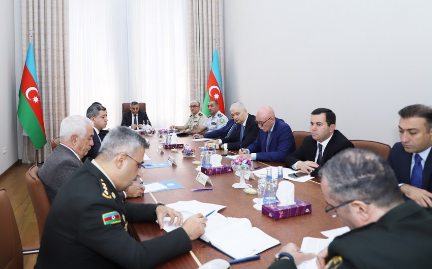İyulda hərbi xidmətə çağırış müzakirə olundu