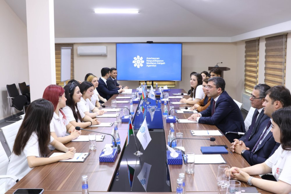 “MEDİA Könüllü”lərinə təşəkkürnamələr təqdim edildi - FOTO