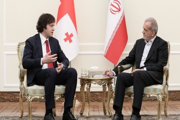 Pezeşkian Kobaxidze ilə regiondan danışdı...