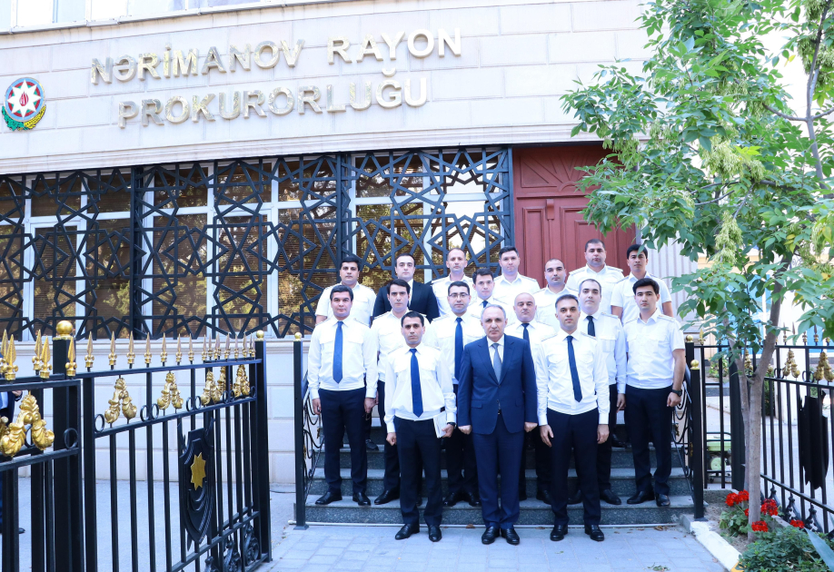 Kamran Əliyev Nərimanov rayonunda vətəndaşları qəbul edib