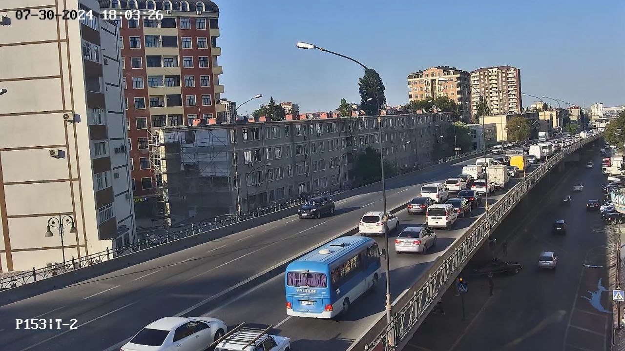 Bakının tıxac olan yolları - SİYAHI