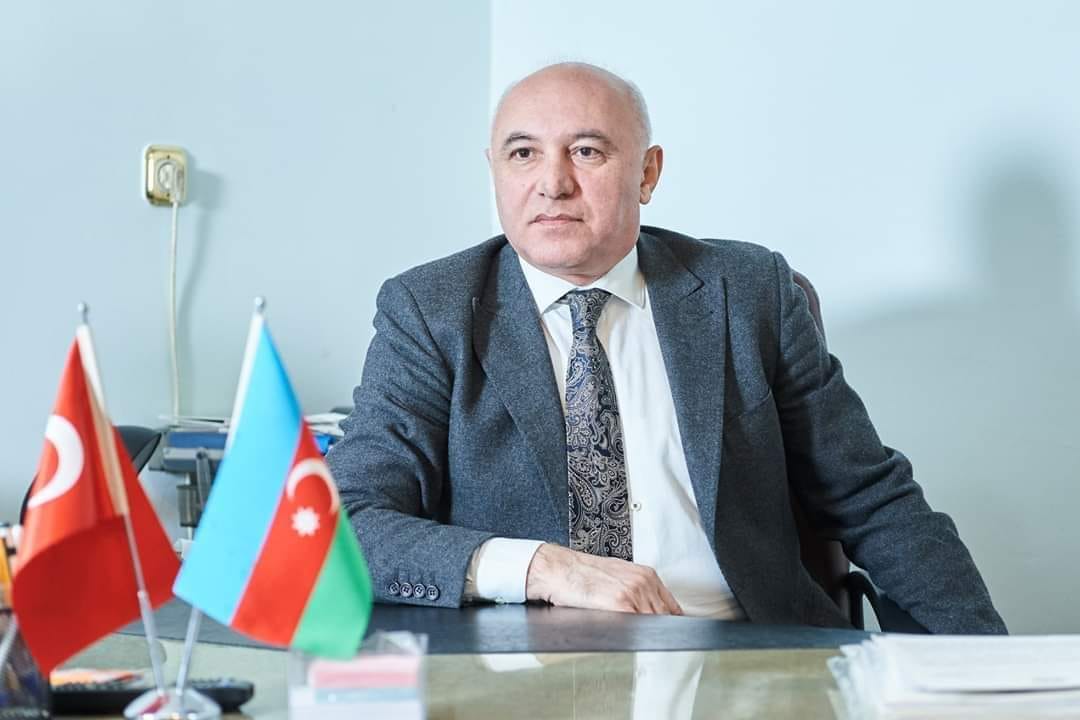 Daha bir partiya sədrinin namizədliyi qeydə alındı - FOTO