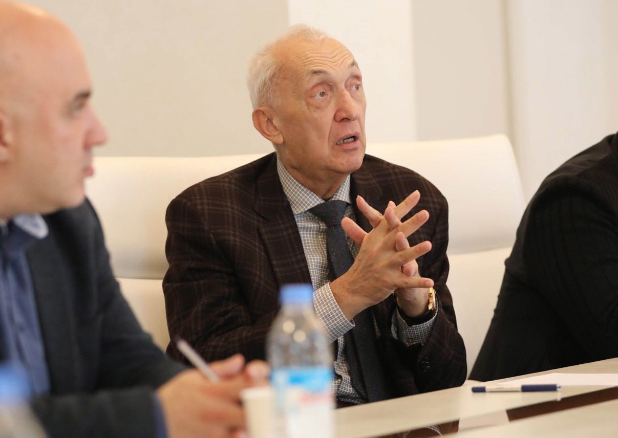 Gürcüstanın baş infeksionisti vəfat edib