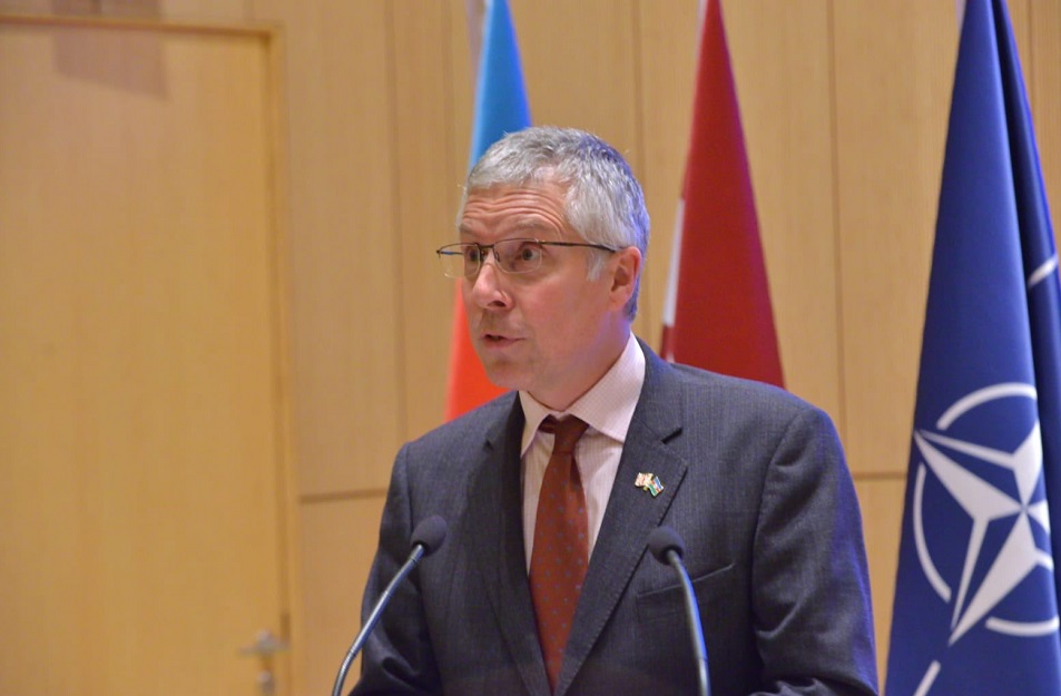 Britaniya səfirindən Qazaxdakı mina partlayışı barədə PAYLAŞIM