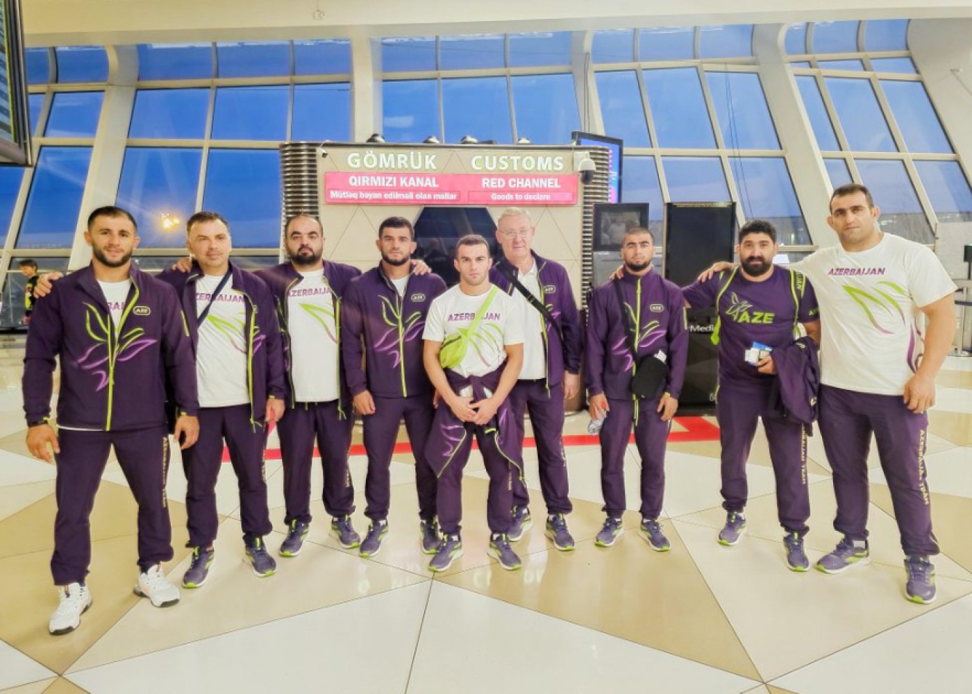Güləşçilərimiz Fransaya getdi