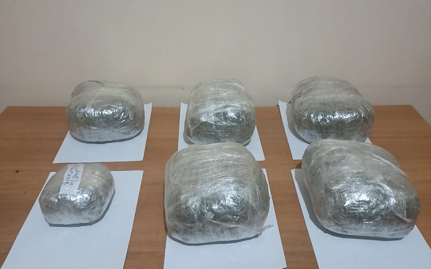İrandan 5 kiloqram narkotik keçirmək istədilər