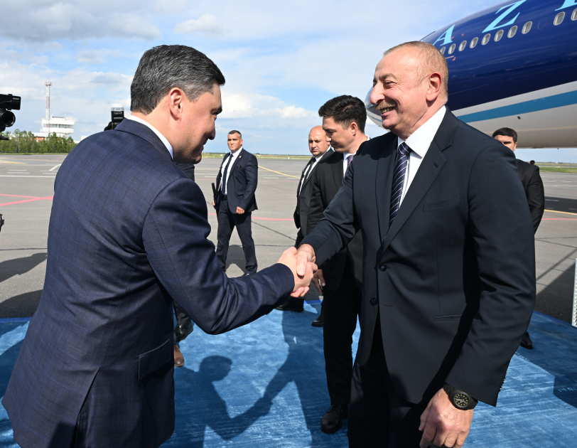 İlham Əliyev Qazaxıstandadır - FOTO