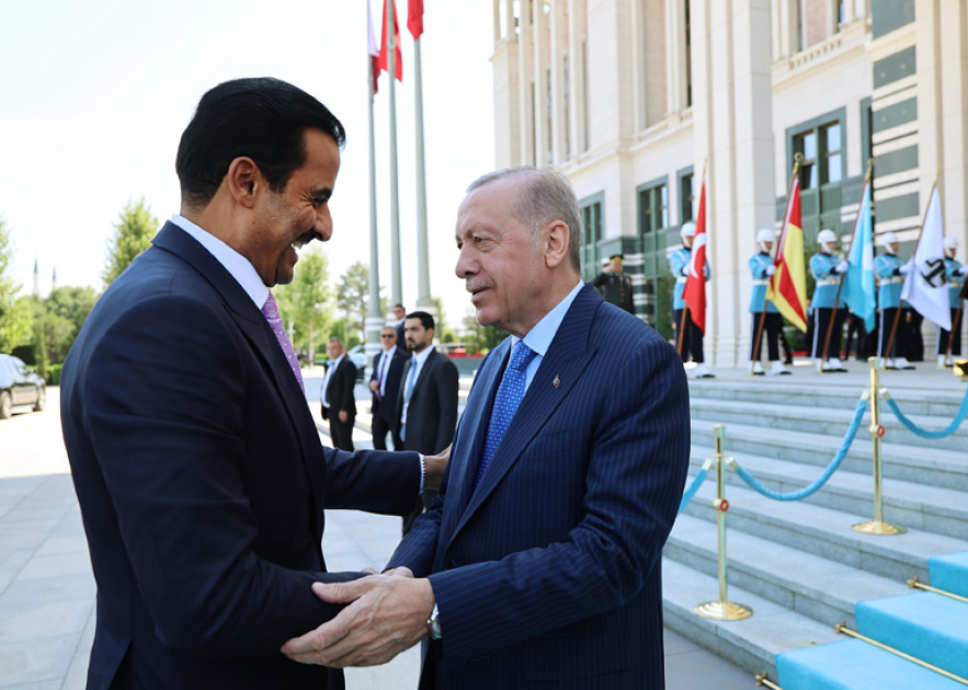 Ərdoğan Qətər əmiri ilə Yaxın Şərqi müzakirə etdi 