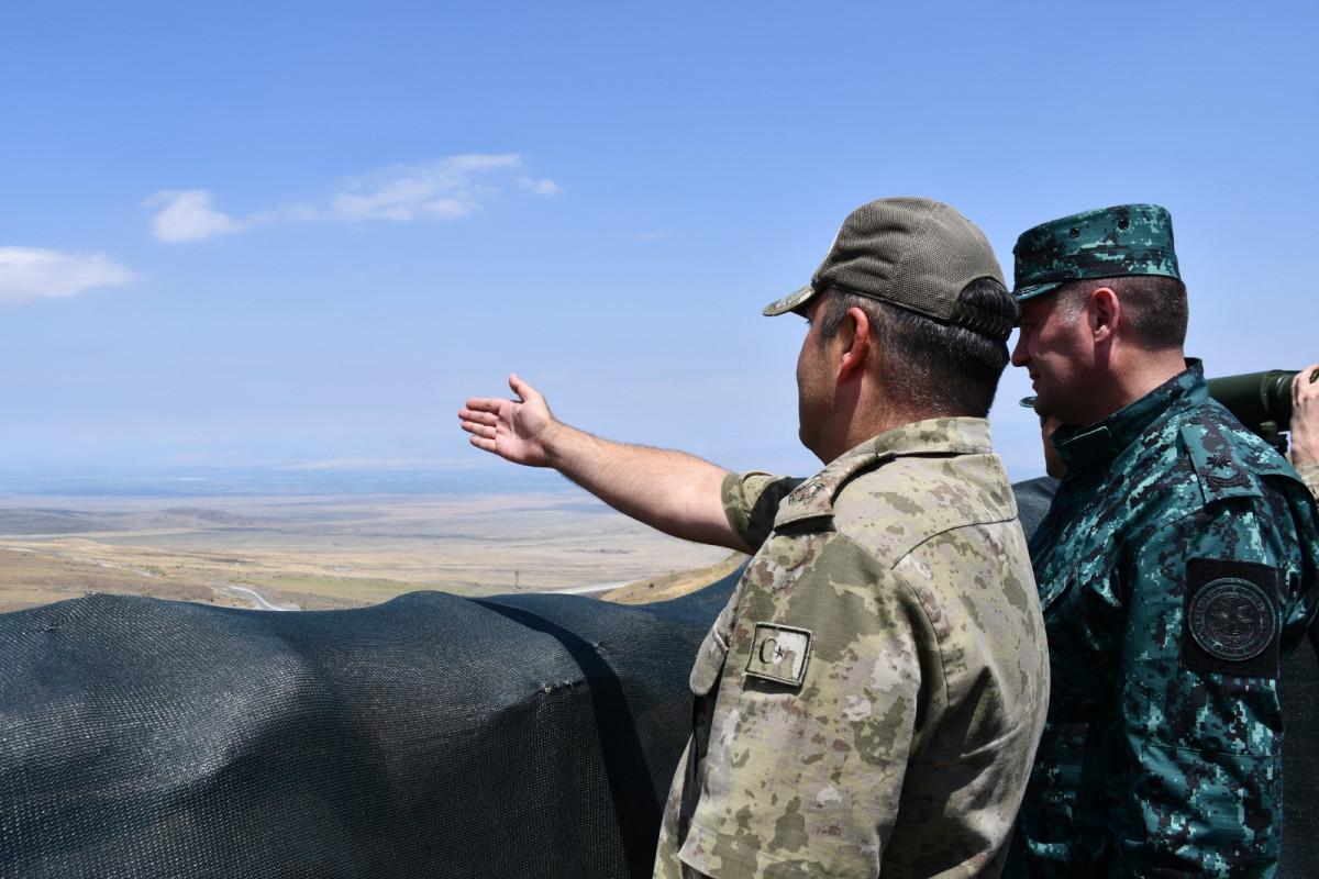 Azərbaycan generalı Türkiyədə - FOTO