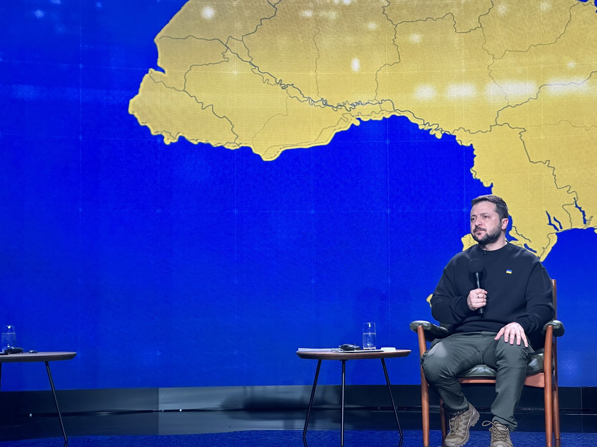 Ukrayna qoşunları indi ehtiyac duyduqları hər şeyi alırlar - ZELENSKİ