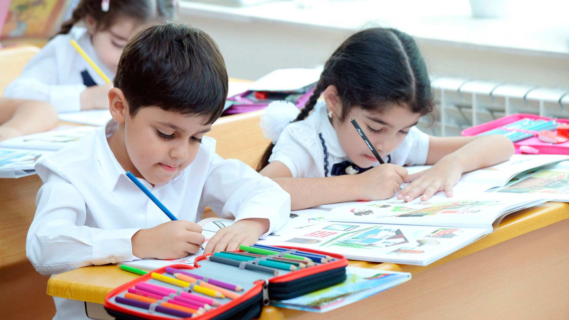 127 mindən çox uşaq I sinfə qəbul edilib